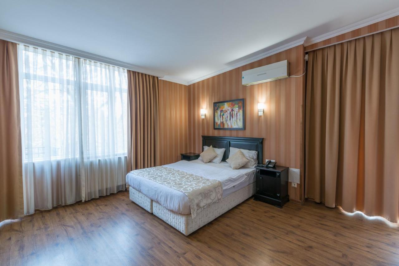 Garden View Hotel Tbiliszi Kültér fotó