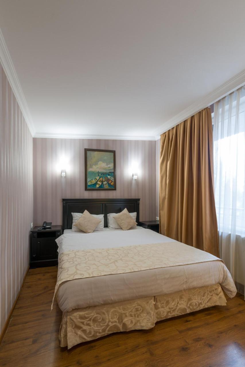 Garden View Hotel Tbiliszi Kültér fotó