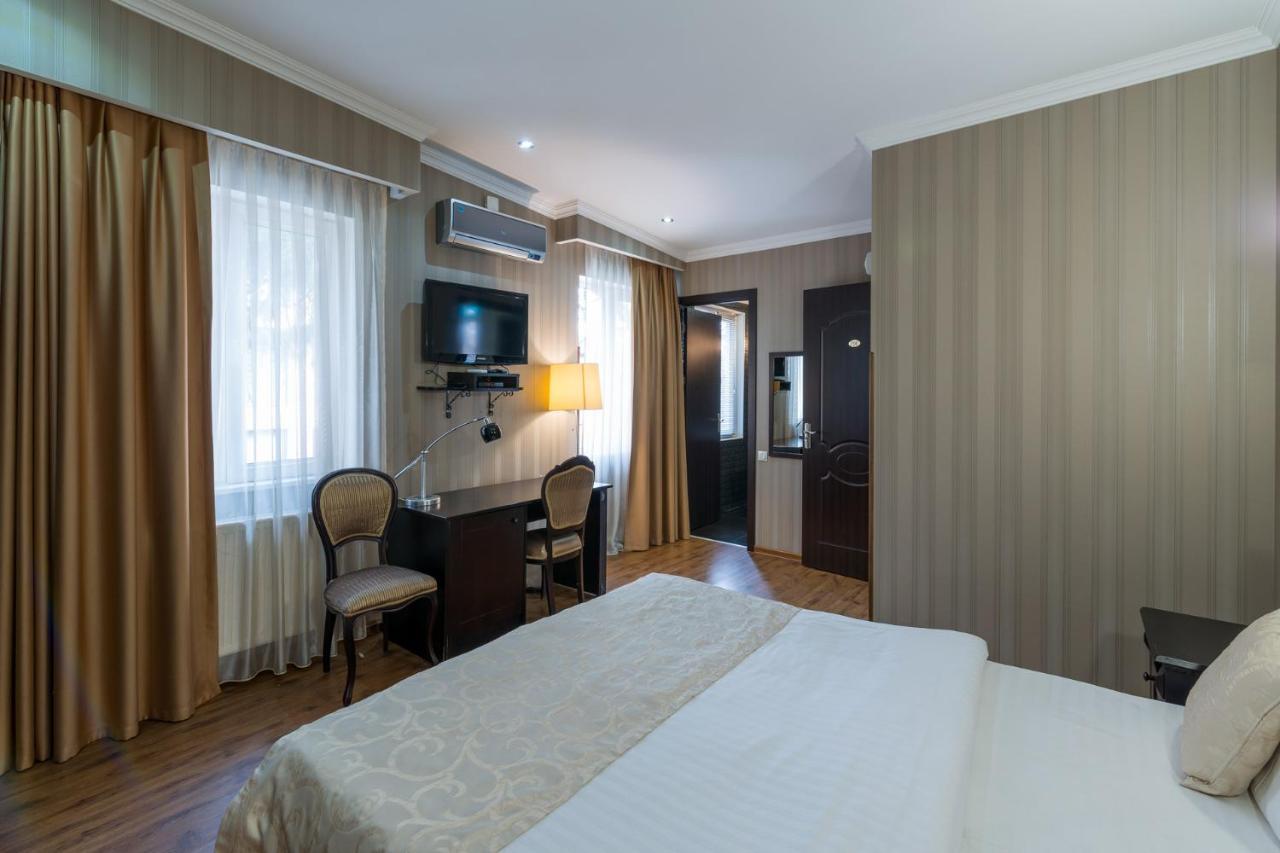 Garden View Hotel Tbiliszi Kültér fotó
